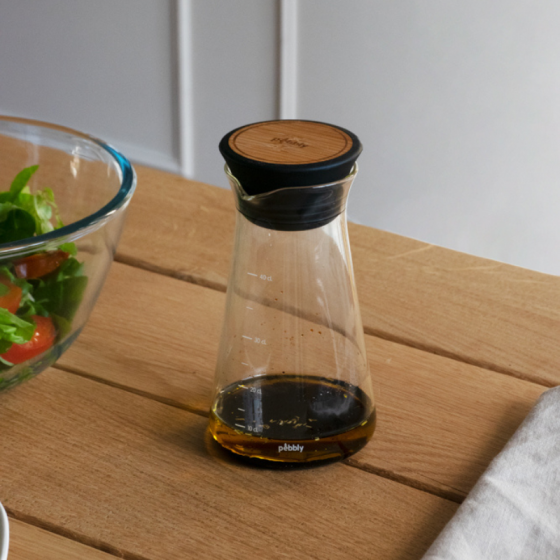 Vinaigrette shaker - black