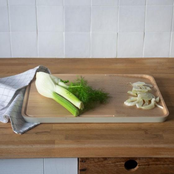 Slanted Bamboo Cutting Board - Cream Border