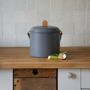Indoor Steel Compost Bucket with Odor Filter - 7 L