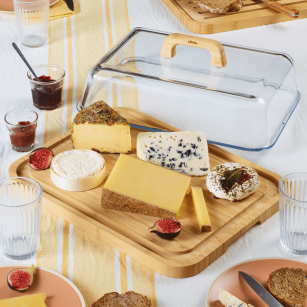 Cheese board with 2 knives