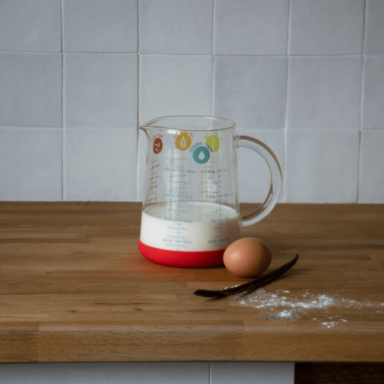 Pichet de 1 litres et sa Spatule en Silicone