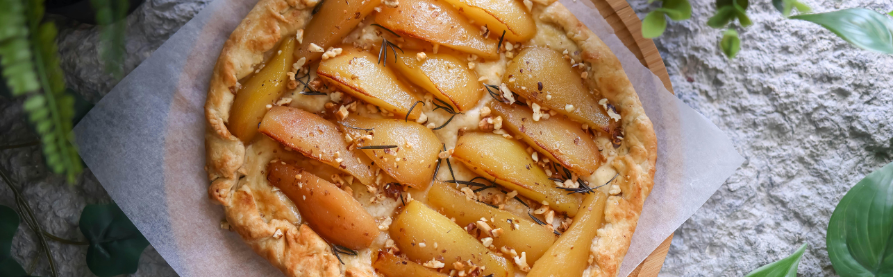Tarte aux poires et noisettes de saison